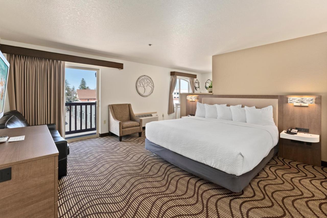 Sandpoint Hotel & Suites Downtown — photo 2