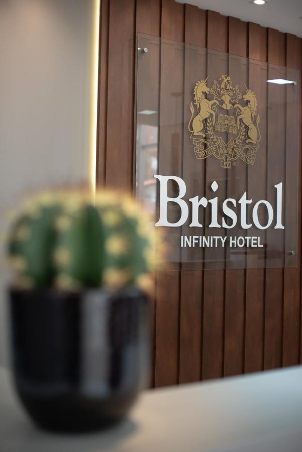 Bristol Infinity Rio Claro photo
