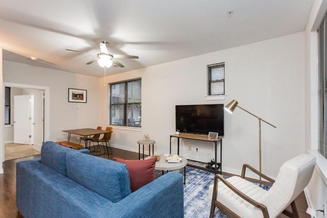 CozySuites Music Row Spacious 1BR with free parking 30 - 3
