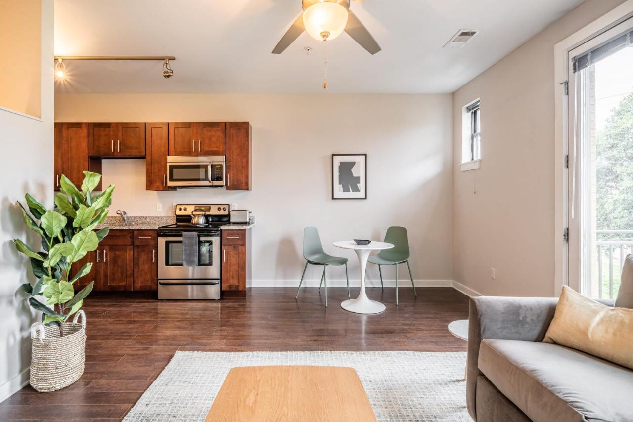 CozySuites MusicRow Astonishing Studio with free parking 22 - 3