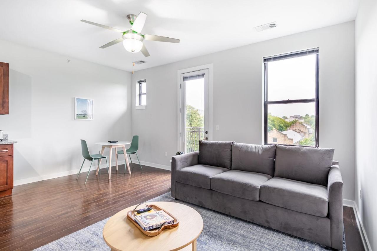 CozySuites Music Row Astonishing Studio with free parking 52 - 3