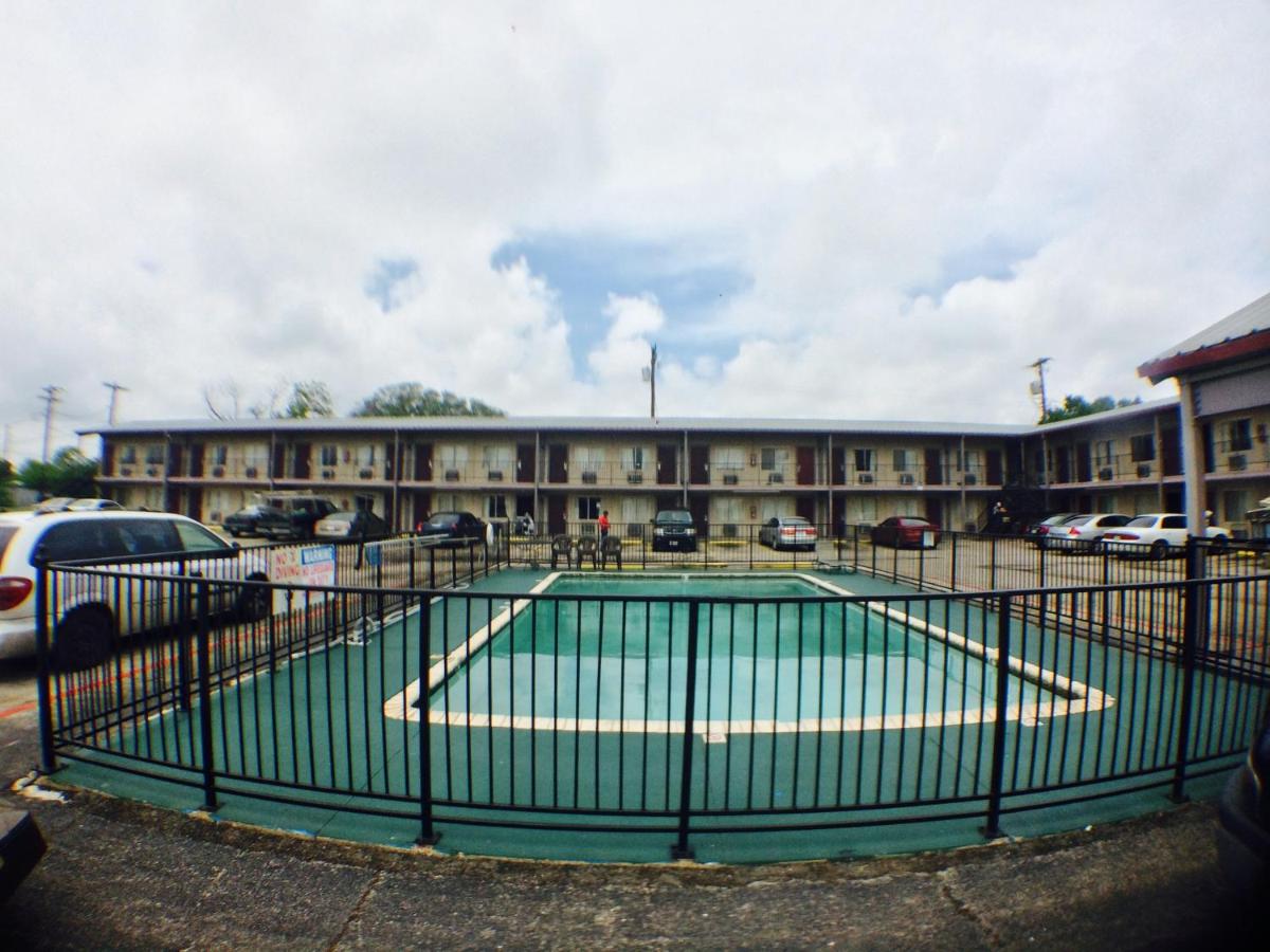 Austin Motor Inn - 4