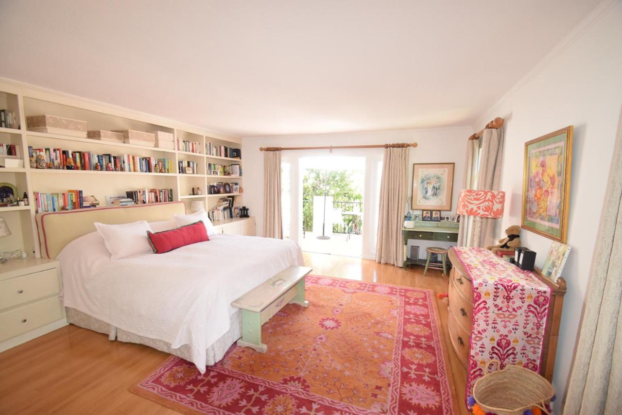 Beverly Hills Celebrity Home - 2