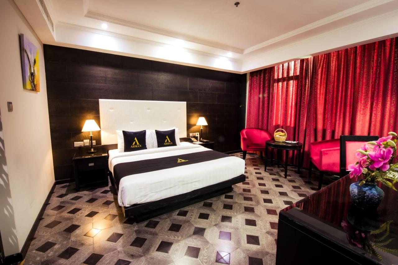 Arman Hotel Juffair Mall photo