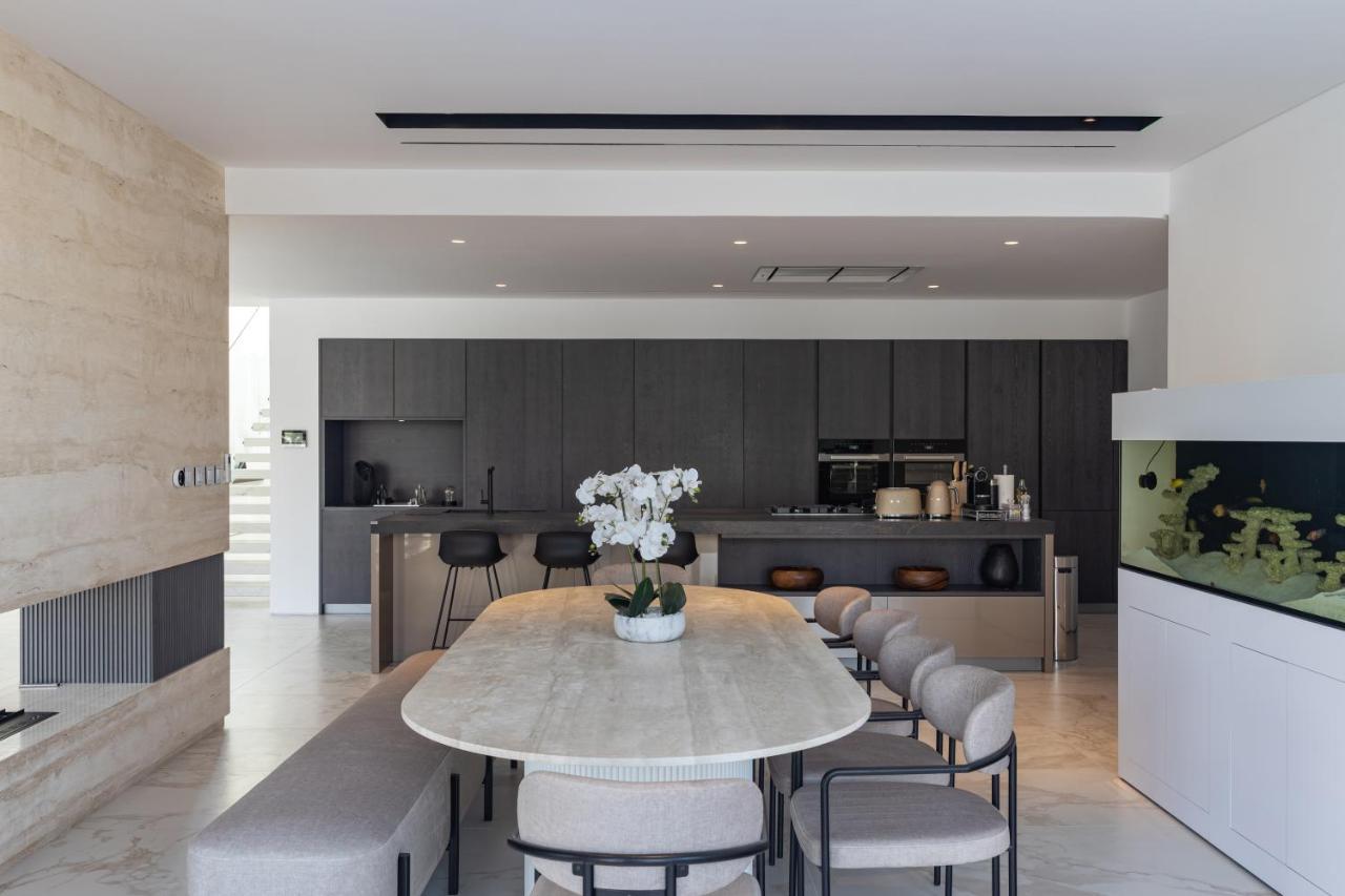 Palm Jumeirah Paradise - 5BR Villa - Infinity Pool - 5