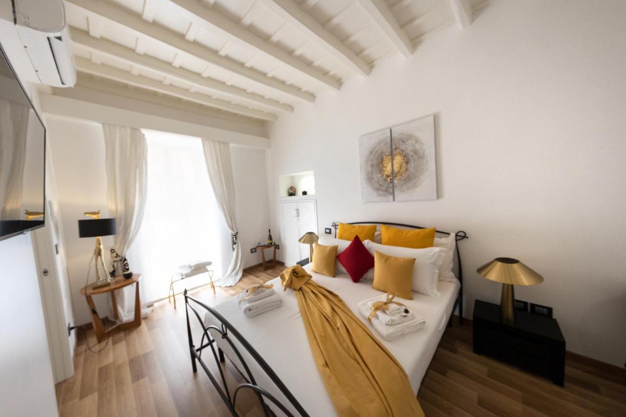 Barcaccia Luxury Suites - 5