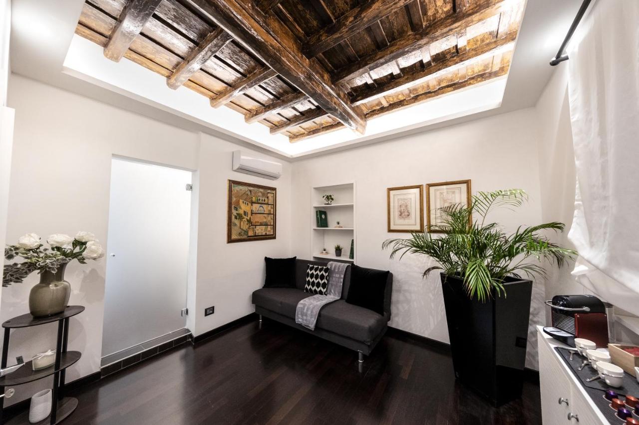 Barcaccia Luxury Suites - 4