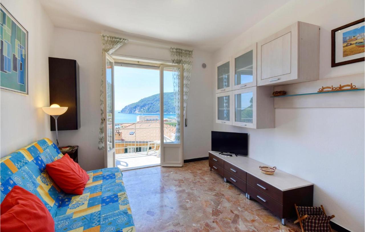 Pet Friendly Apartment In Moneglia - 2
