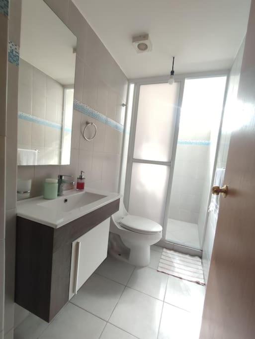 Comodo Practico Ubicado - 3