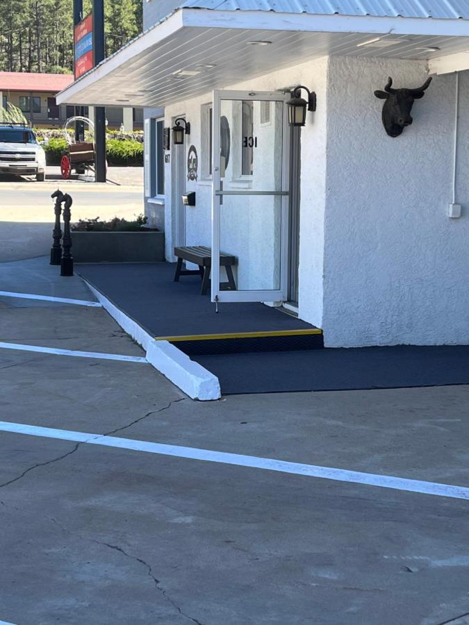 Rancho Motel — photo 18