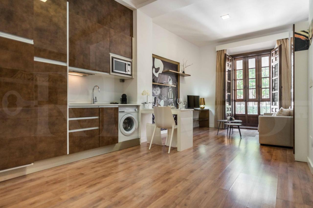 Paloma & Claude Suite Picasso-Inspired REMS