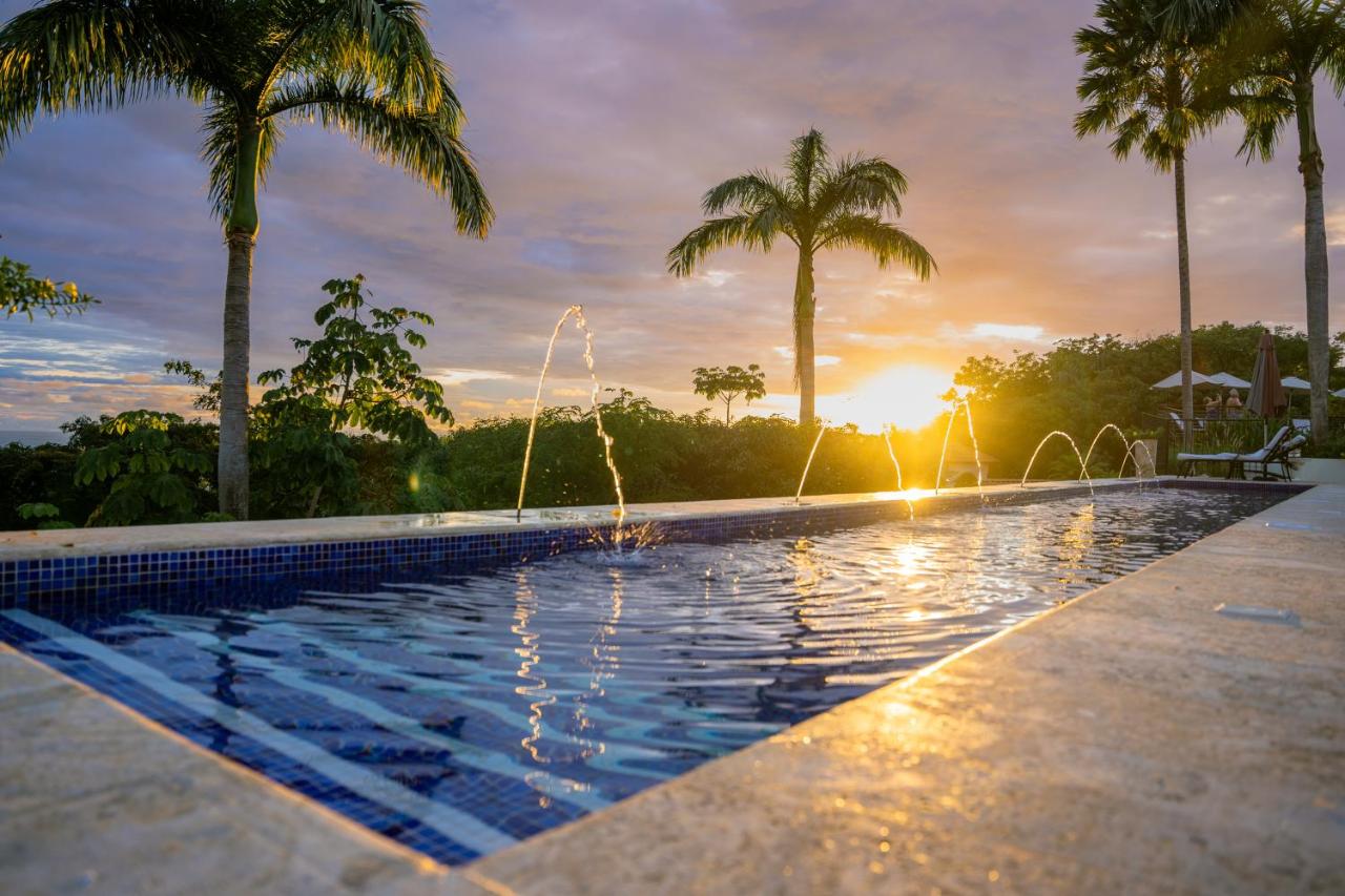 Parador Nature Resort and Spa photo