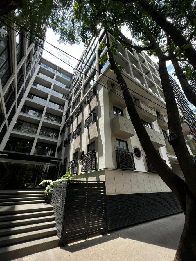 Bauhaus concept: new building with roof top & gym - 5