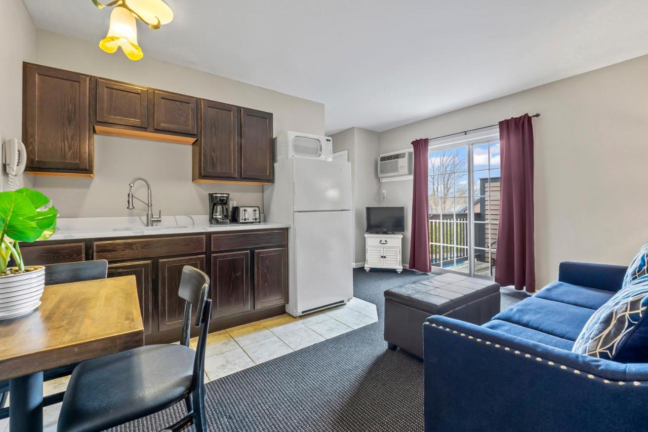 Sea Rose Suites — photo 22
