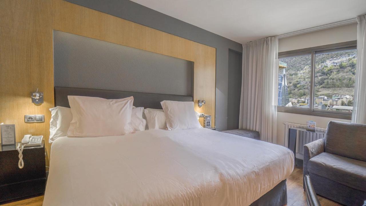 Roc Blanc Hotel & Spa photo