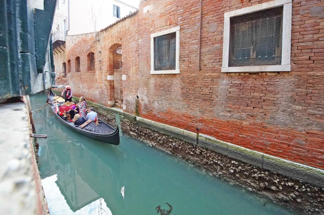 Gondola View Apartment - 3