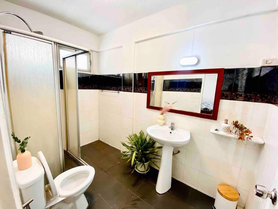 Flip Flop In Townhouse - 2