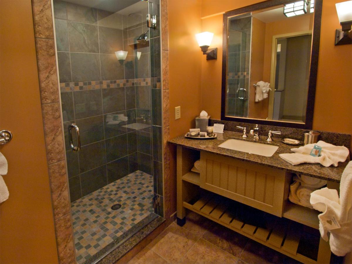 1000 Islands Harbor Hotel — photo 22