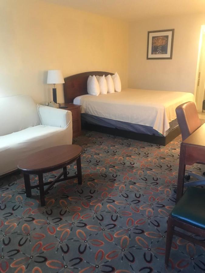 Eunice Plaza Motel — photo 9