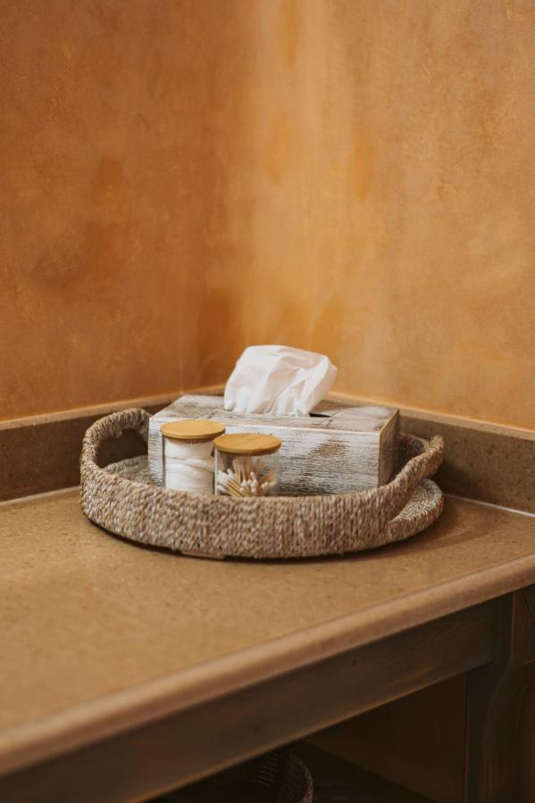 3-Room, 3-Bath Family Villa with Massive Pool, Central Location, Seconds from Cliff! - 3