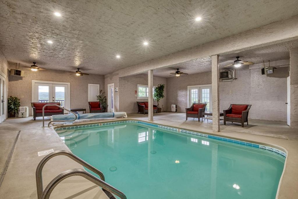 Serenity Mountain Pool Lodge — photo 4