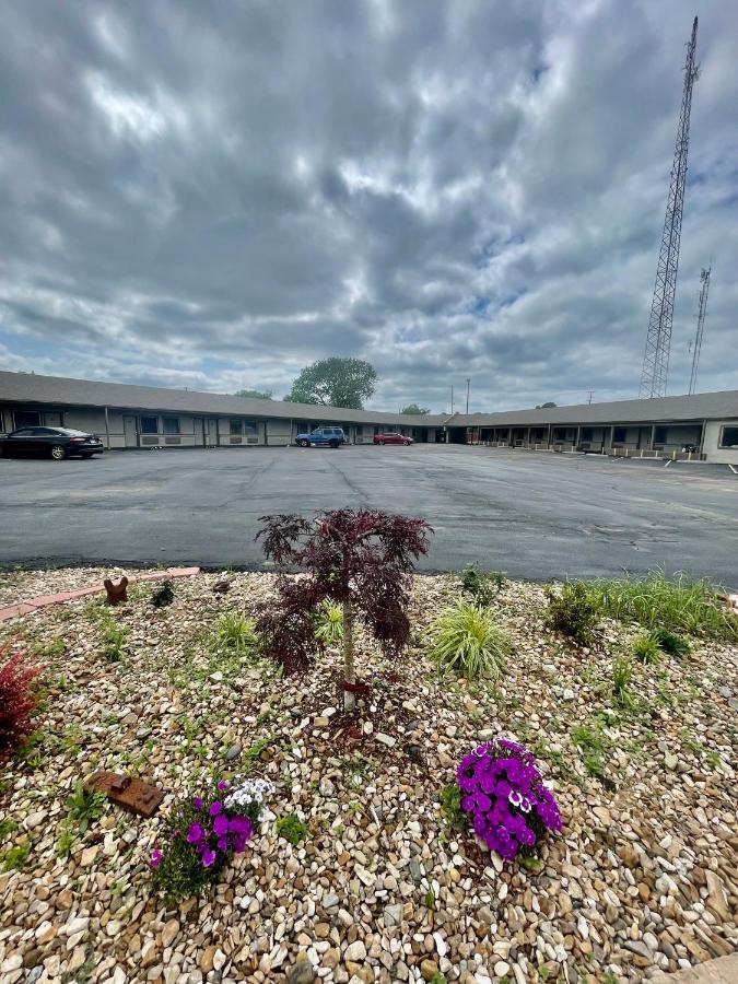 Economy Inn — photo 4