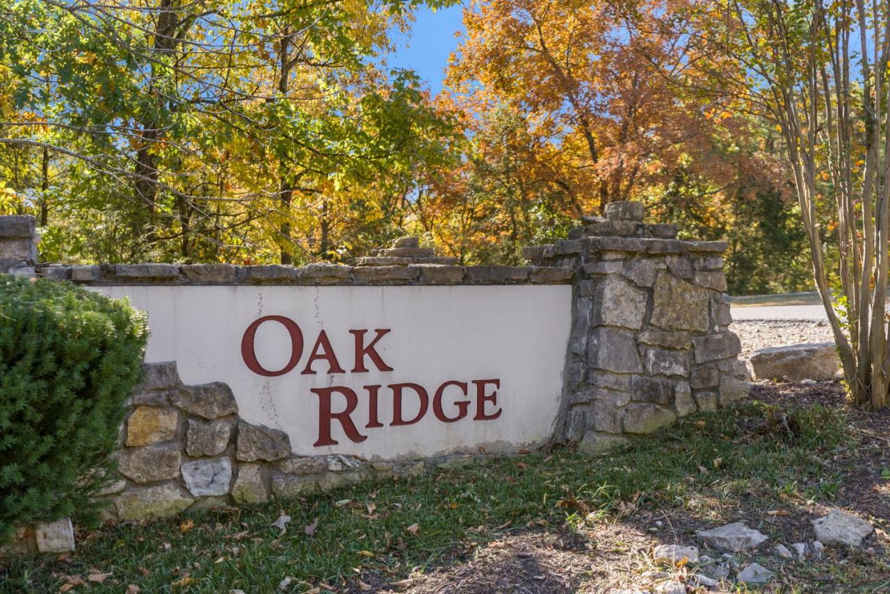 Oakridge Condo — photo 18