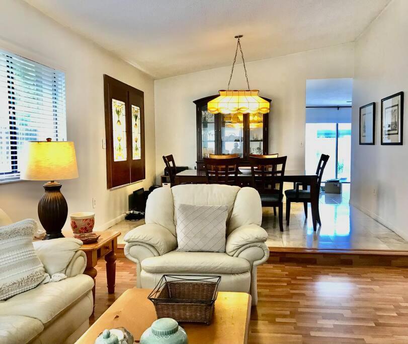 Pool House in Tropical Miami - 5