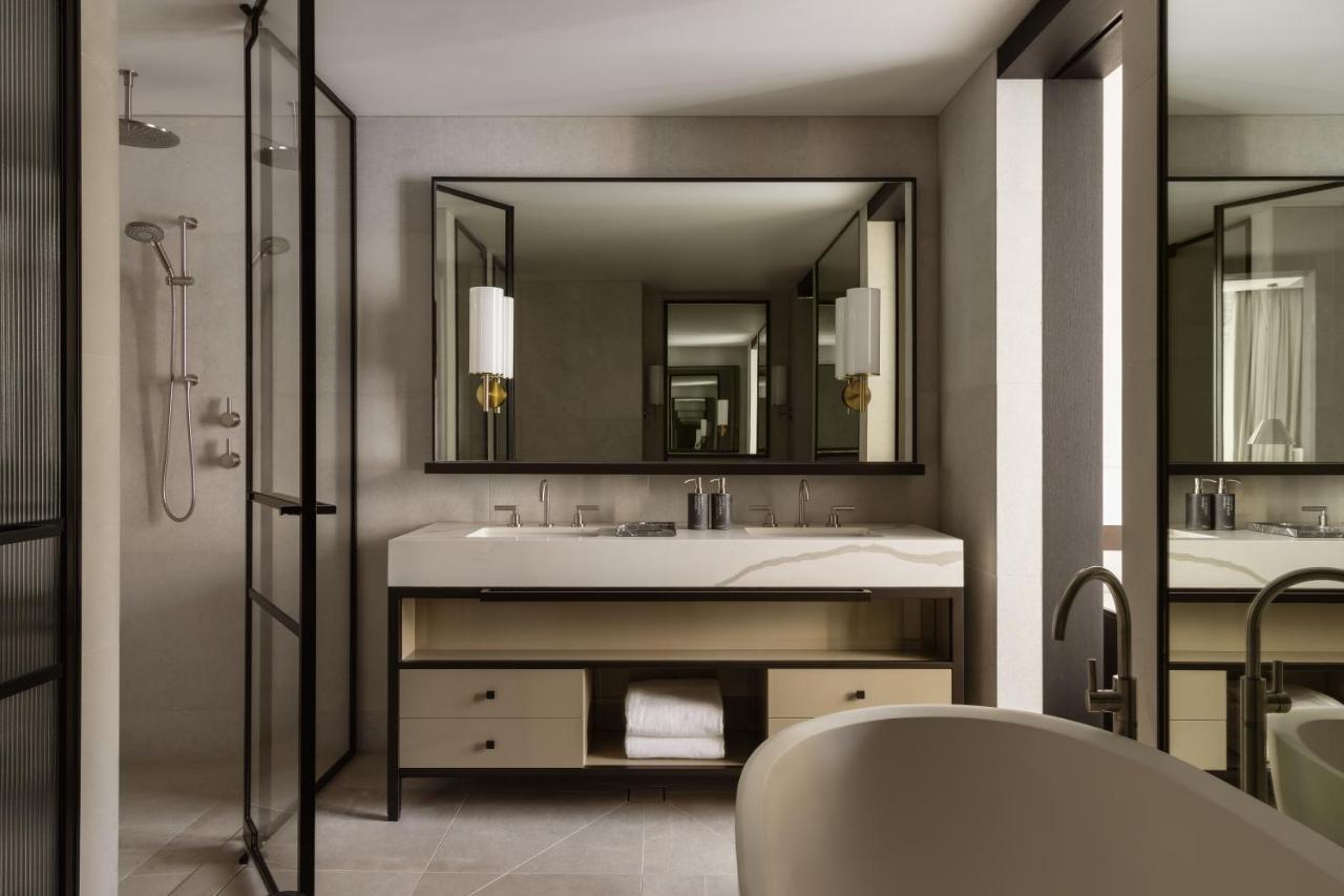 Capella Sydney photo