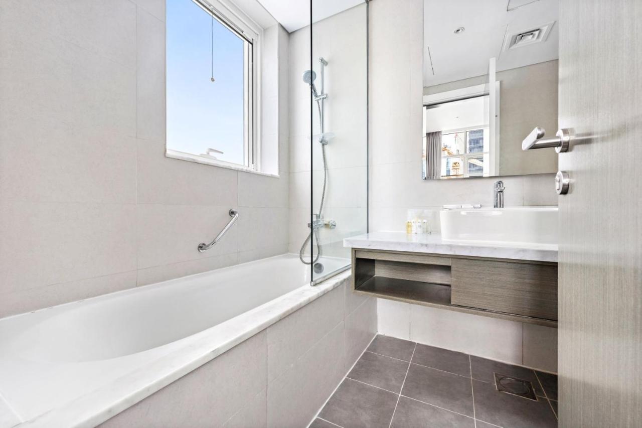 ALiving Modern 1BR Apartment with Balcony & Canal View I DAMAC Maison Prive A- 517 - 3