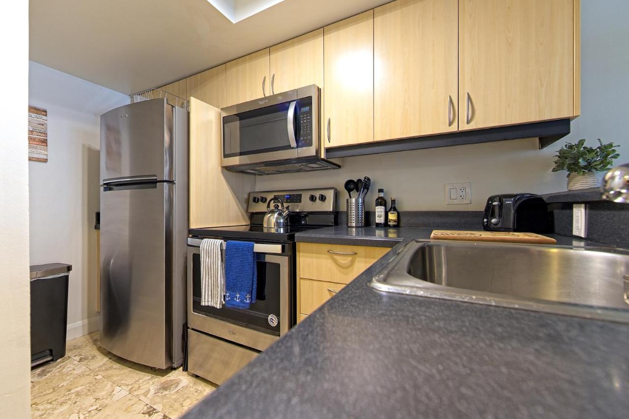 1bed 1bath Steps To Marina & Cocowalk In Grove - 3