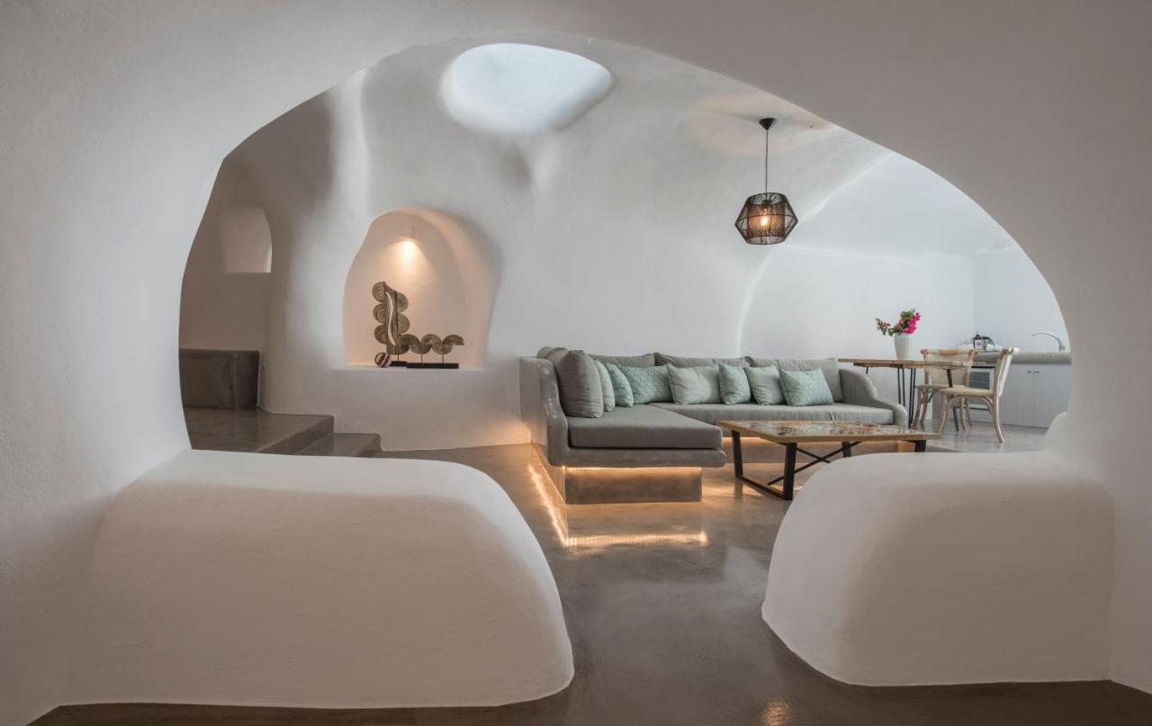 AQUA SERENITY LUXURY SUITES SANTORINI - 4