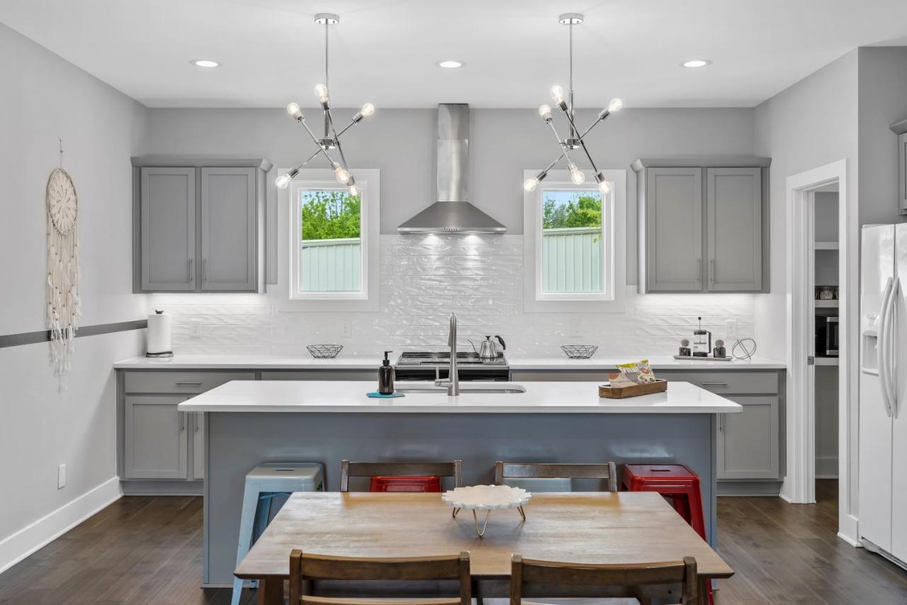 Rhythm & View - Large Groups