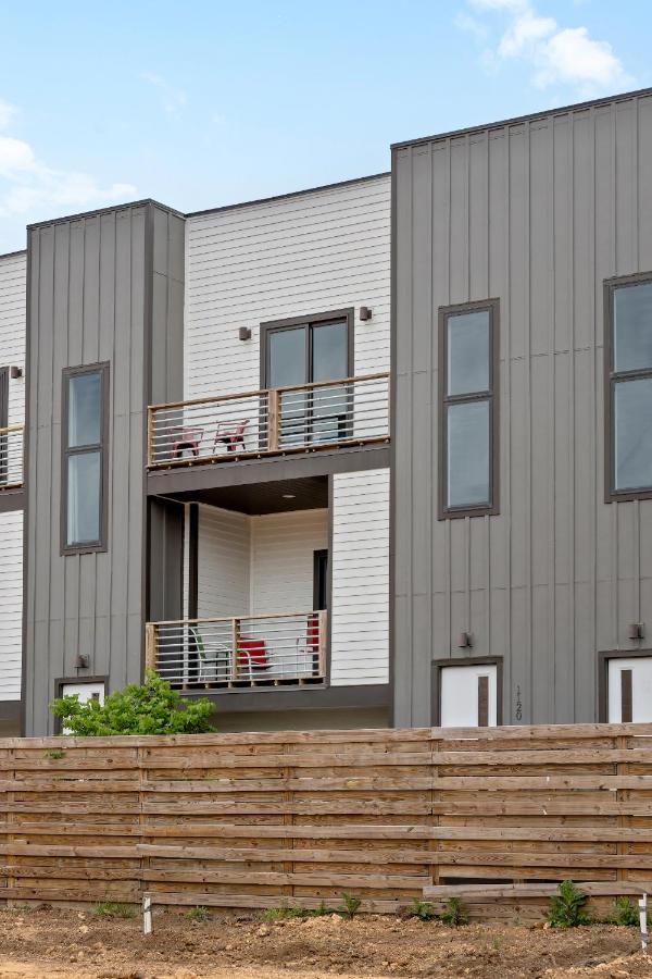 Rhythm & View - Large Groups - 3