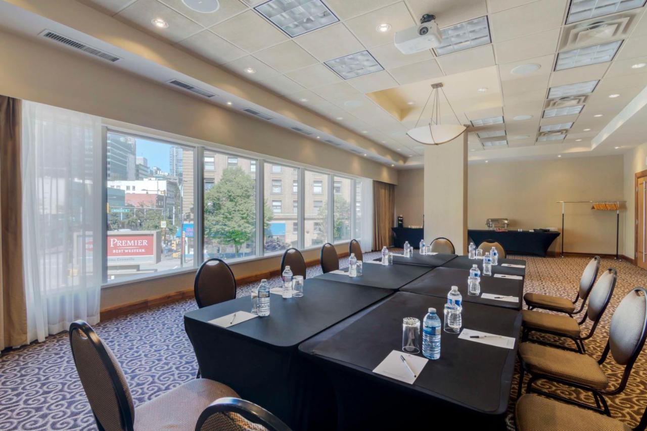 Best Western Premier Chateau Granville Hotel & Suites & Conference Centre photo