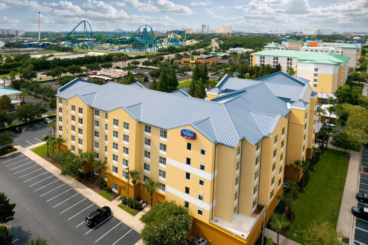 Image: Fairfield Inn Suites by Marriott Orlando At SeaWorld