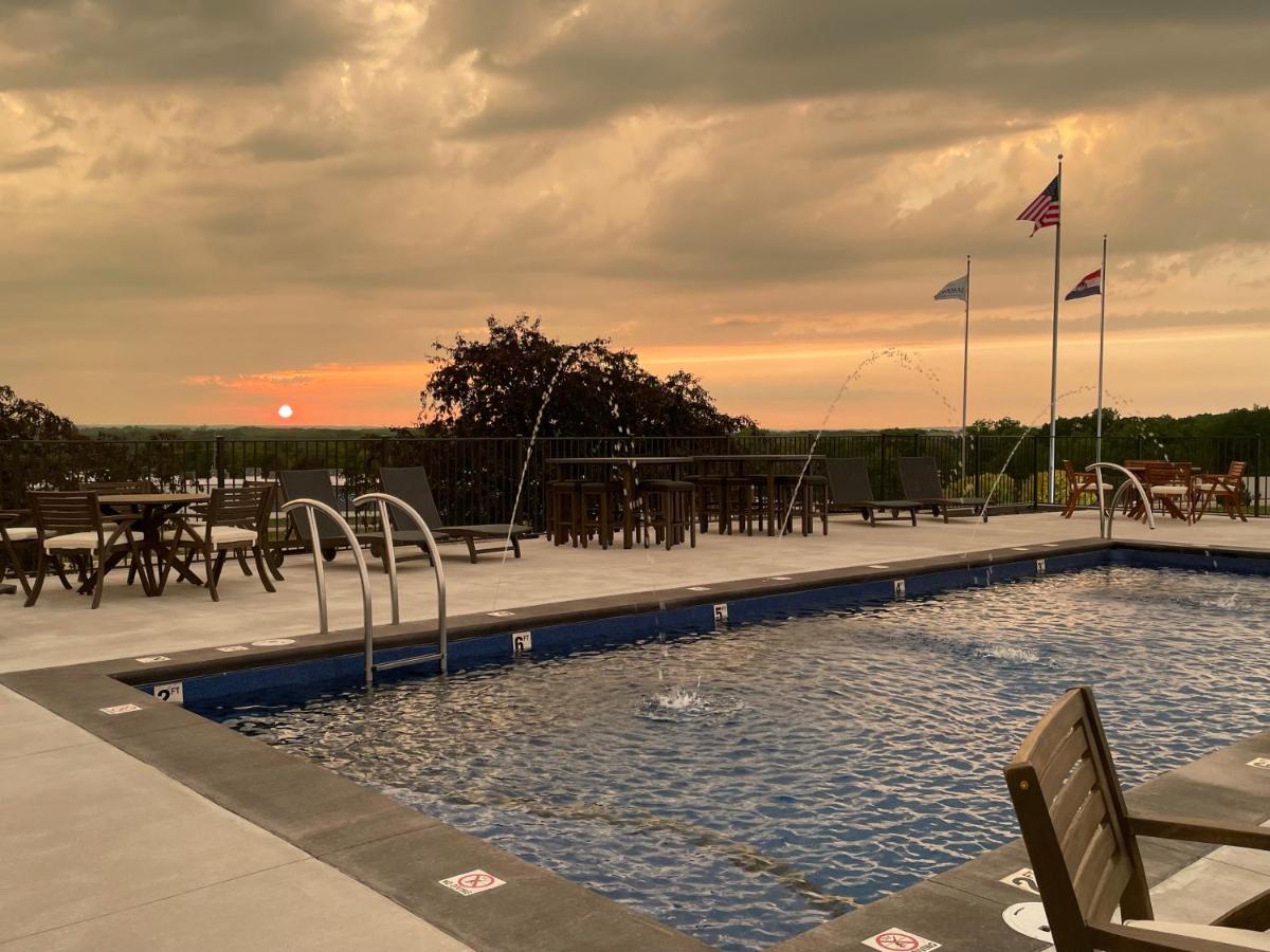 PINEMARK Inn Suites Events — photo 6