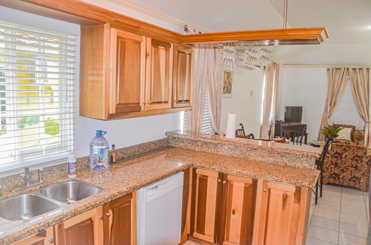 Bamboo Vacation Home - 3