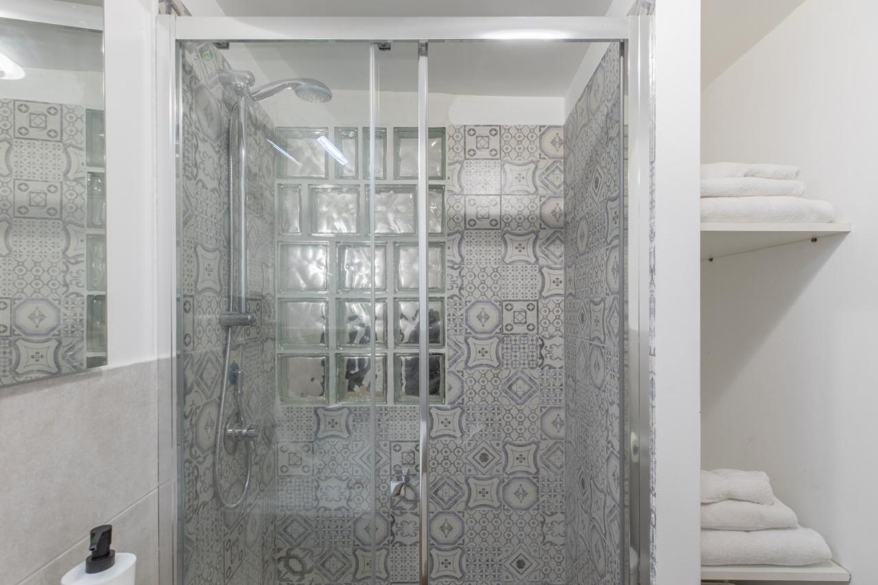 GuestHost - Comfy Studio x2 - Trastevere District! - 3