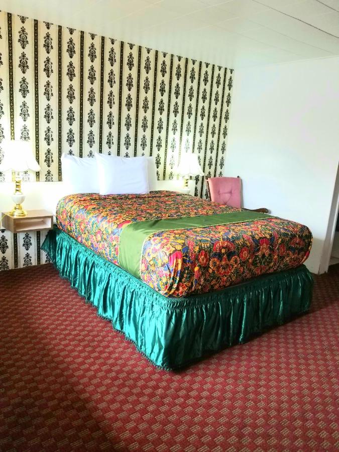 Town House Motor Inn — photo 20