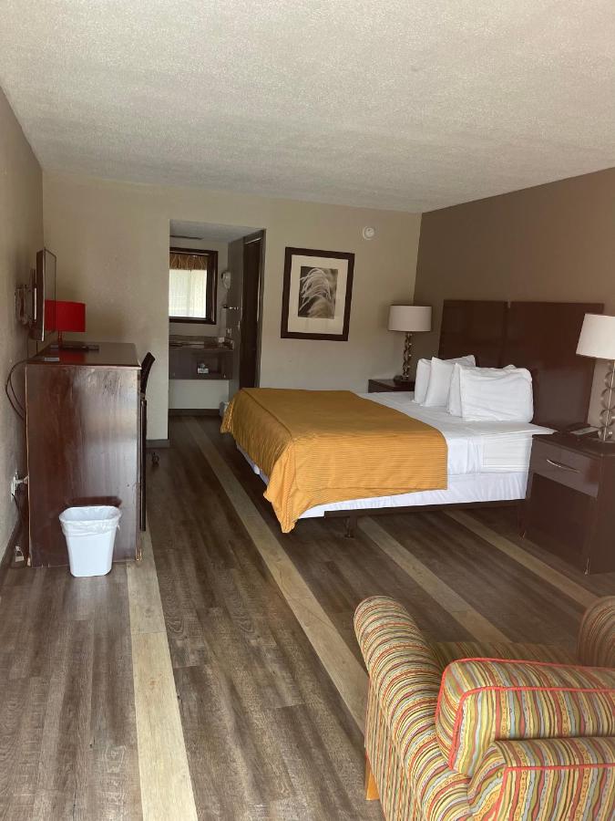 Royal Inn — photo 12