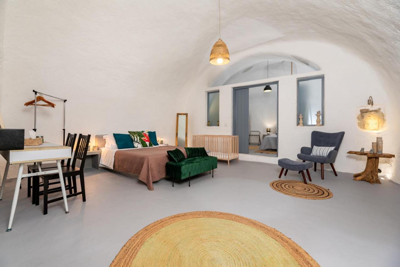 1812 Caves 'n Mansion - 2