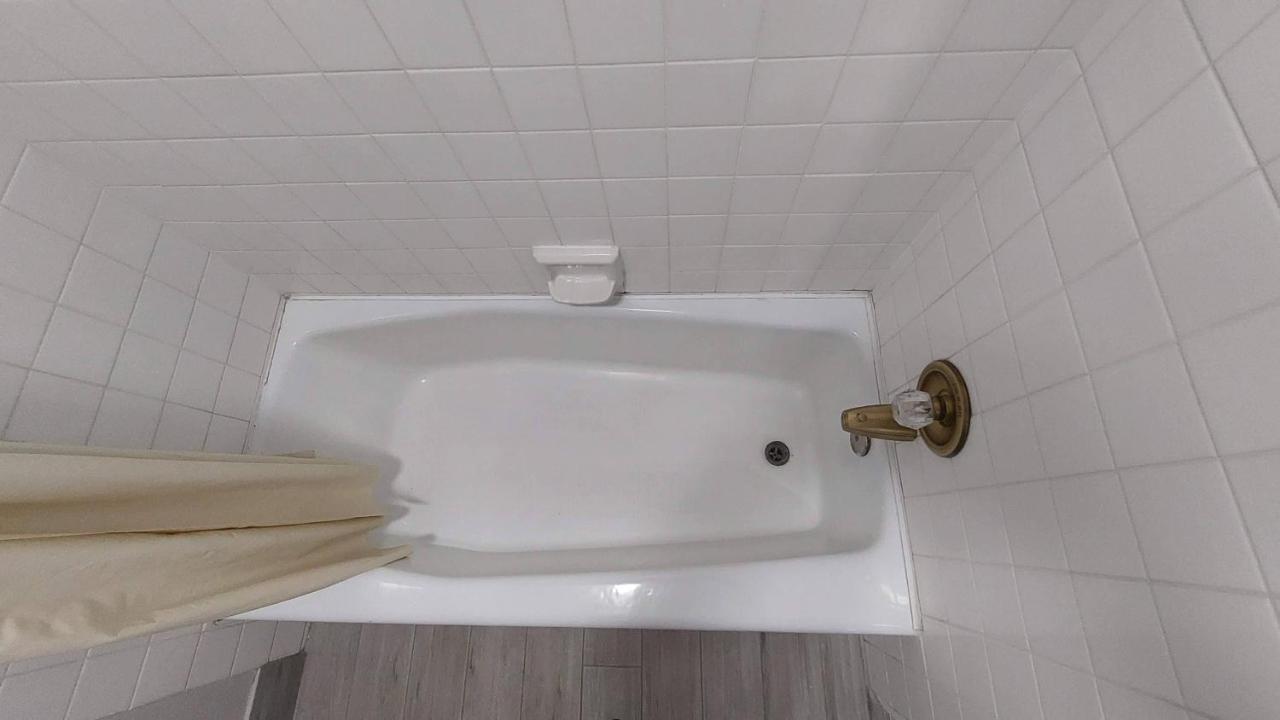 Regency Inn — photo 21