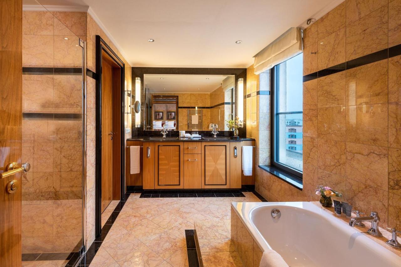 JW Marriott Hotel Berlin photo