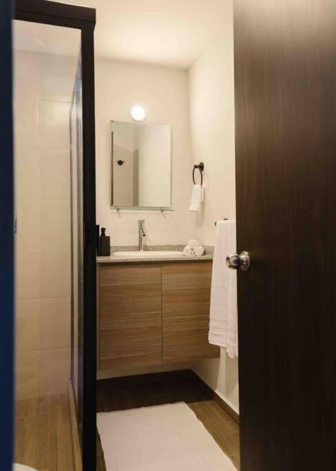 MrW Gorgeous Park View 2BR Balcony 701 - 3