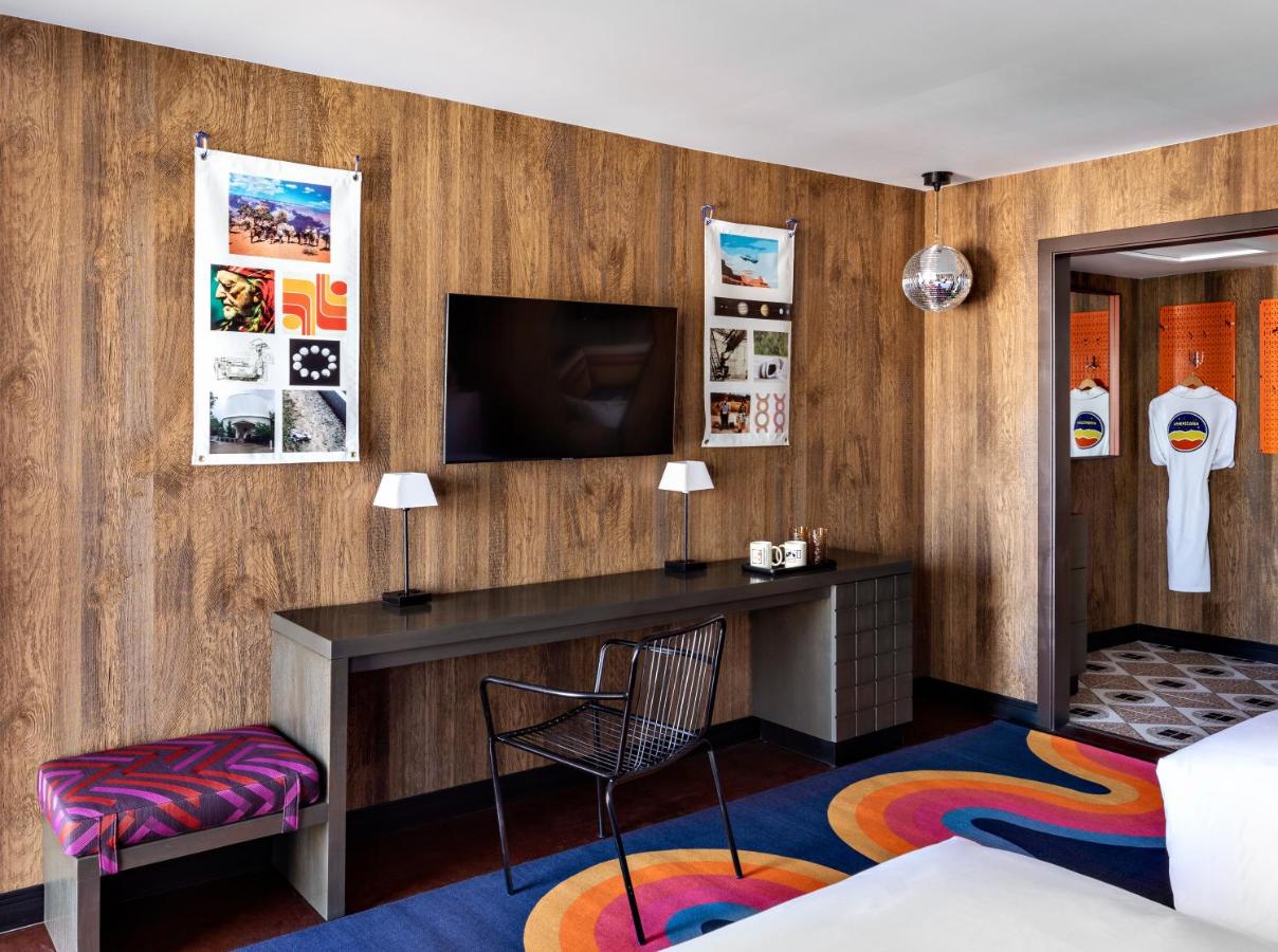 Americana Motor Hotel — photo 17
