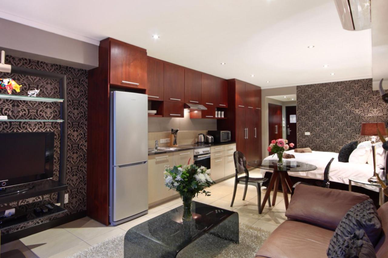 African Icon City Apartment - 5