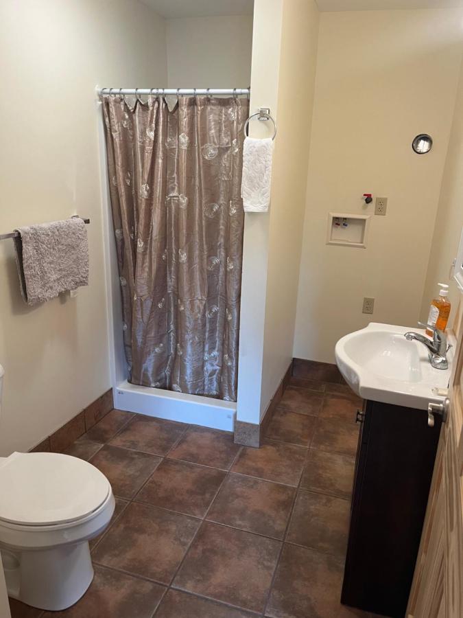 Creekside Downtown Vacation Suites — photo 18