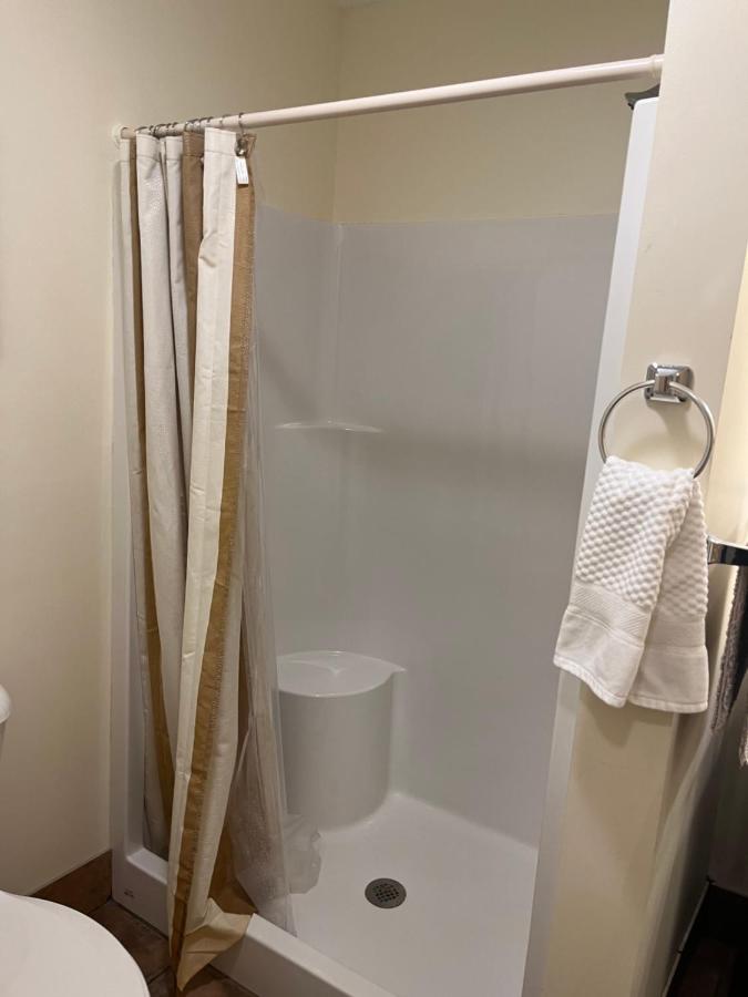 Creekside Downtown Vacation Suites — photo 11