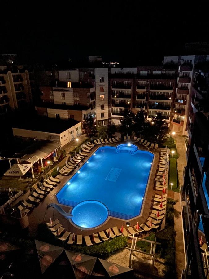 Admiral Plaza